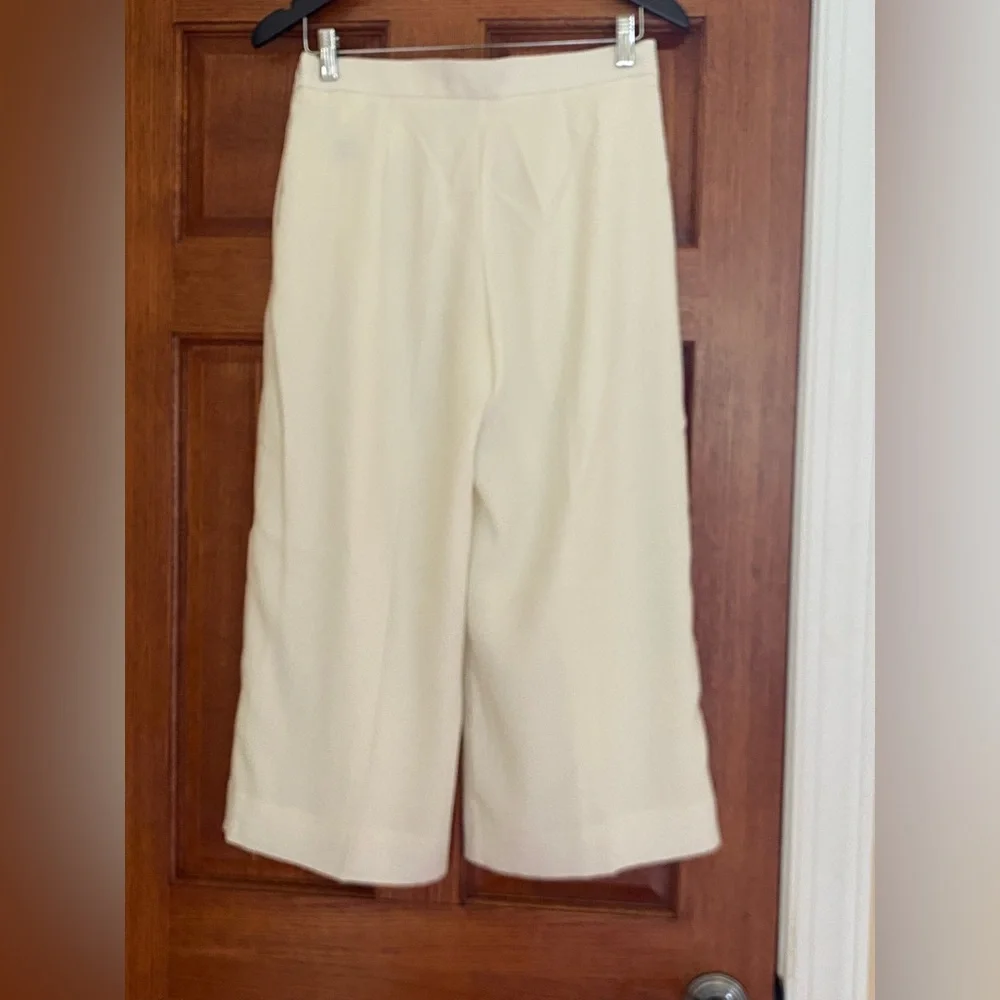 Banana Republic women’s wide leg cropped trousers. NWT  4P. Fully lined - Picture 2 of 4